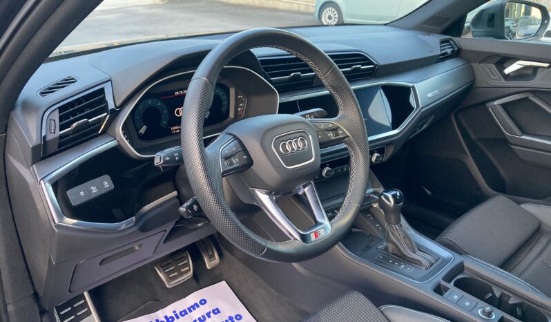 
								Audi Q3 Sportback 35 2.0 TDI S line edition S tronic full									