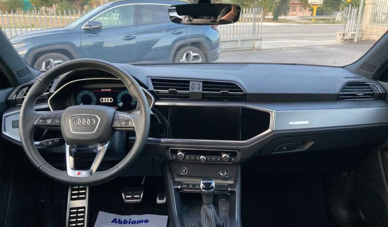 
								Audi Q3 Sportback 35 2.0 TDI S line edition S tronic full									
