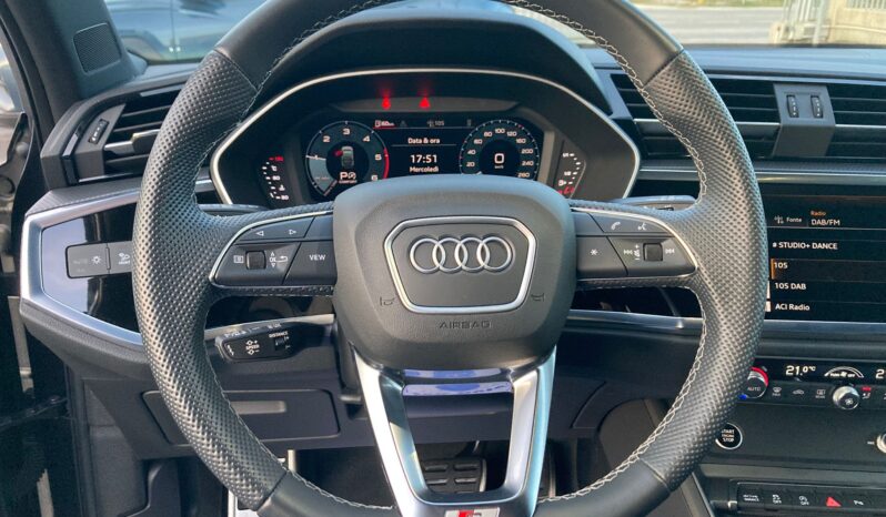 
								Audi Q3 Sportback 35 2.0 TDI S line edition S tronic full									