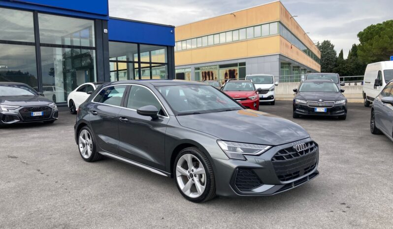 
								Audi A3 Sportback 35 2.0 TDI S line edition S tronic full									