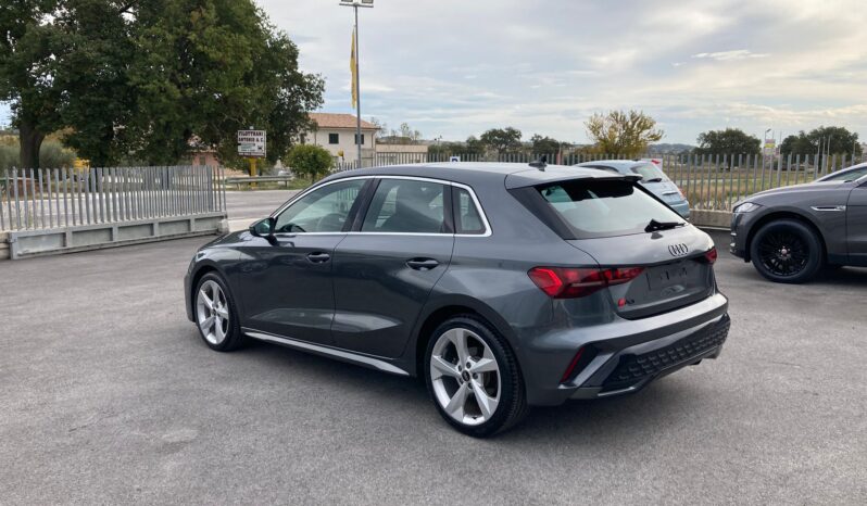 
								Audi A3 Sportback 35 2.0 TDI S line edition S tronic full									