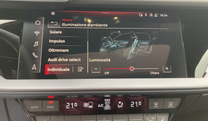 
								Audi A3 Sportback 35 2.0 TDI S line edition S tronic full									