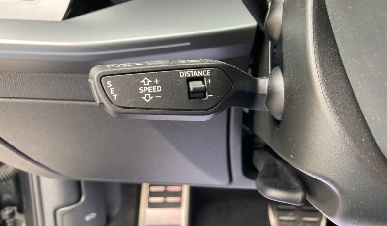 
								Audi A3 Sportback 35 2.0 TDI S line edition S tronic full									