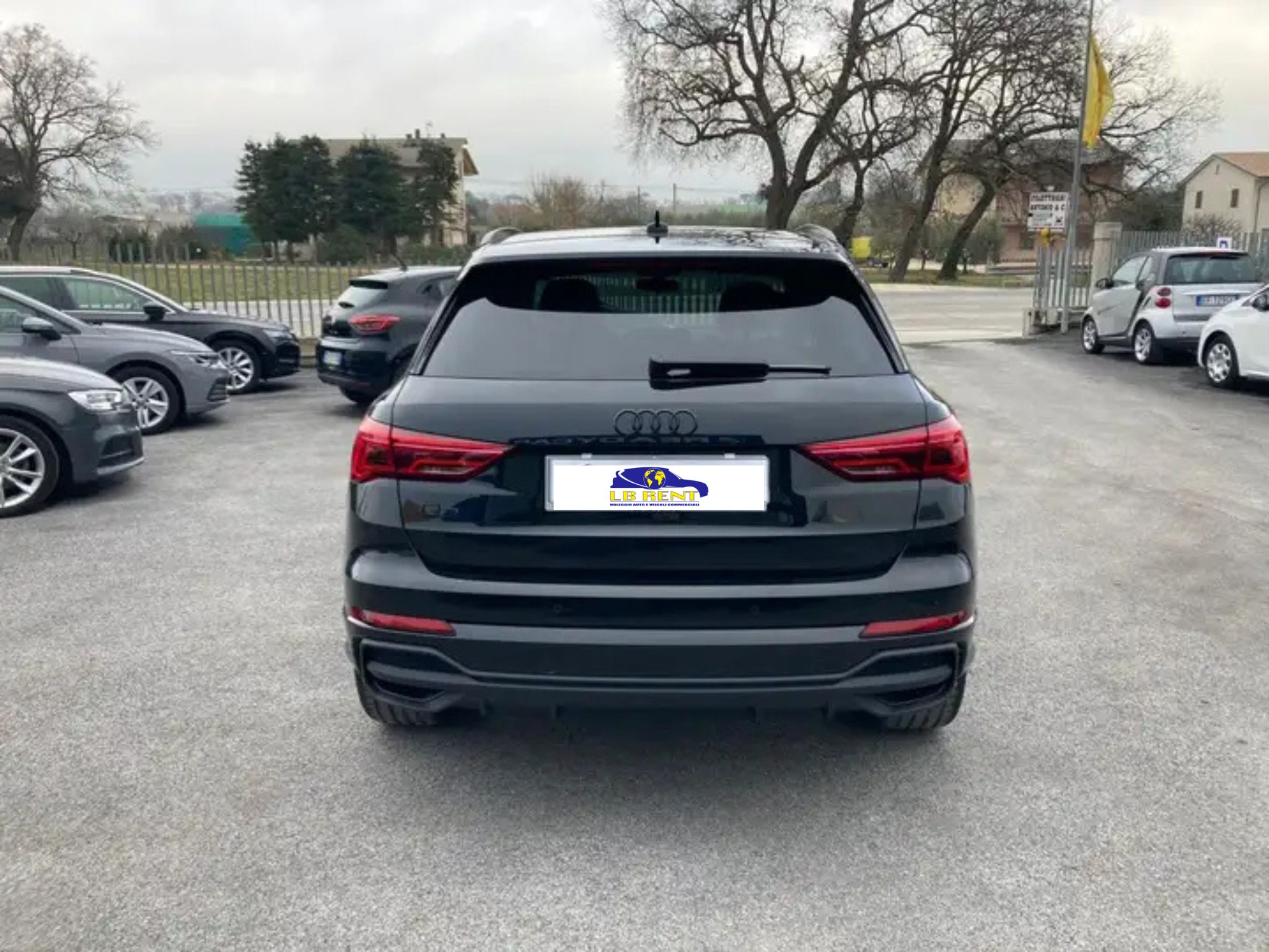 Audi Q3 35 2.0 TDI Identity Black S tronic