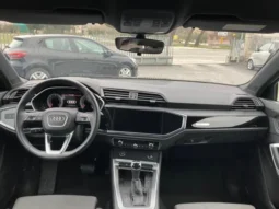 
										Audi Q3 35 2.0 TDI Identity Black S tronic full									