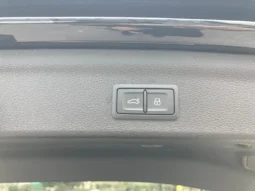 
										Audi Q3 35 2.0 TDI Identity Black S tronic full									