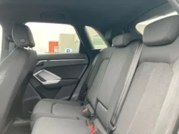
										Audi Q3 35 2.0 TDI Identity Black S tronic full									