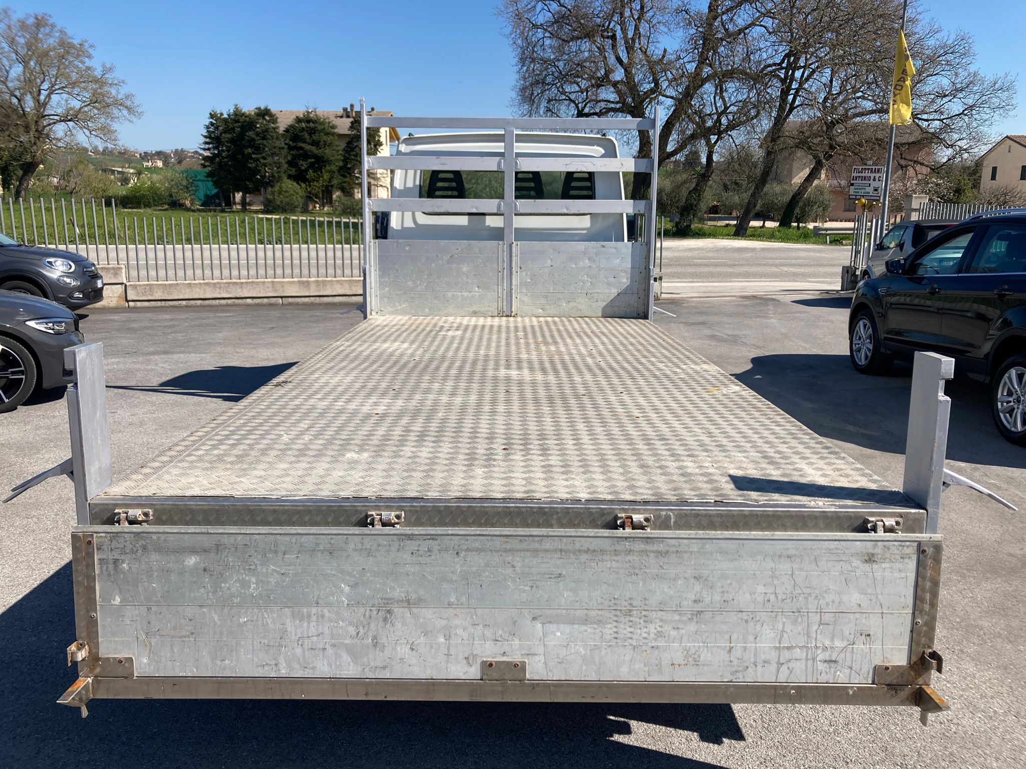 Iveco Daily 35C15 cassone fisso – sospensioni pneumatiche
