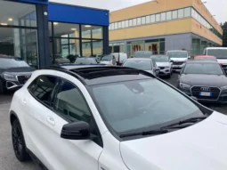 
										Mercedes-Benz GLA 200 d 4MATIC Automatic Premium Night Pack full									