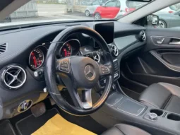 
										Mercedes-Benz GLA 200 d 4MATIC Automatic Premium Night Pack full									