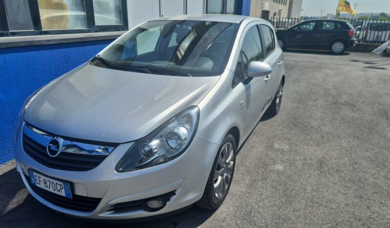 
								Opel Corsa full									