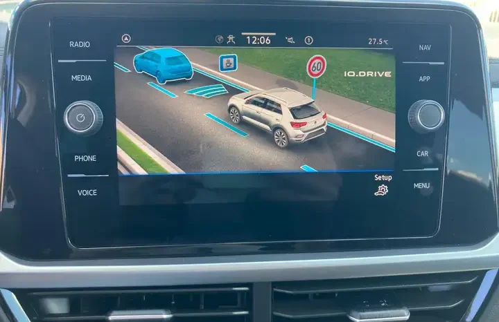 
								Volkswagen T-Roc 2.0 TDI Edition Plus 115 CV full									