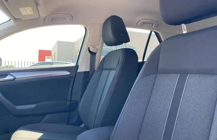 
								Volkswagen T-Roc 2.0 TDI Edition Plus 115 CV full									