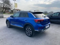 
										Volkswagen T-Roc 1.0 TSI Style 110 CV full									