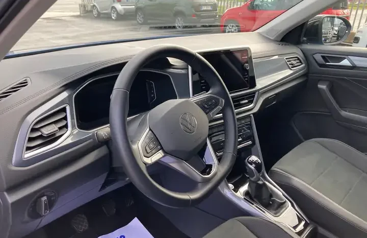 
								Volkswagen T-Roc 1.0 TSI Style 110 CV full									