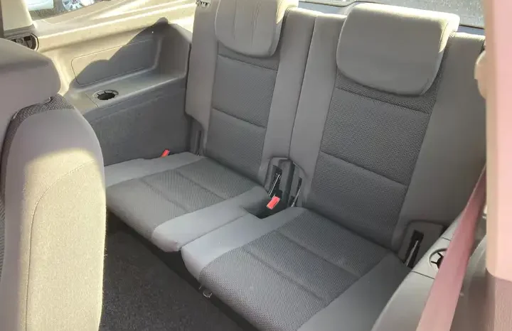 
								Volkswagen Touran 1.6 TDI BlueMotion Technology Comfortline full									