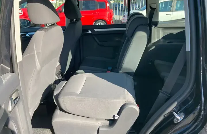 
								Volkswagen Touran 1.6 TDI BlueMotion Technology Comfortline full									