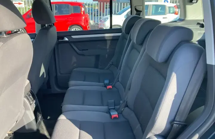 
								Volkswagen Touran 1.6 TDI BlueMotion Technology Comfortline full									