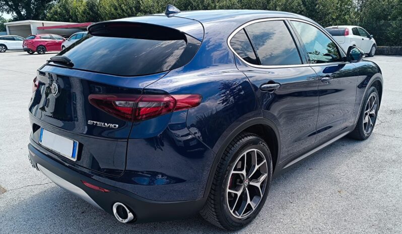 
								Alfa Romeo Stelvio 2.2 Turbo Diesel Q4 full									