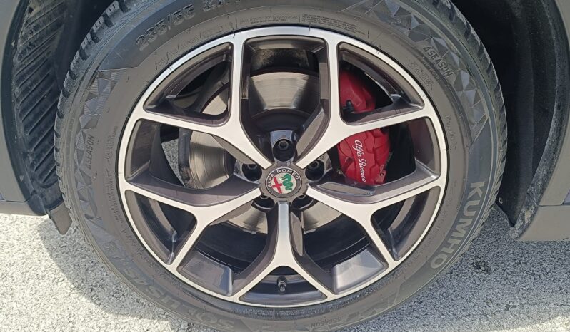 
								Alfa Romeo Stelvio 2.2 Turbo Diesel Q4 full									