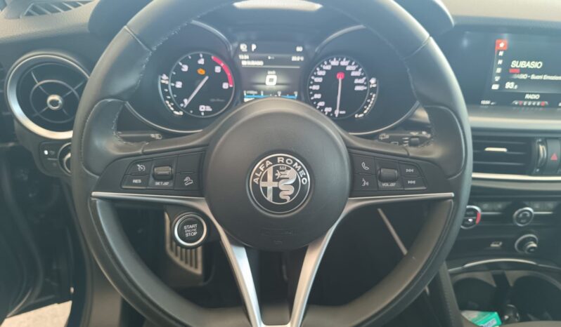 
								Alfa Romeo Stelvio 2.2 Turbo Diesel Q4 full									