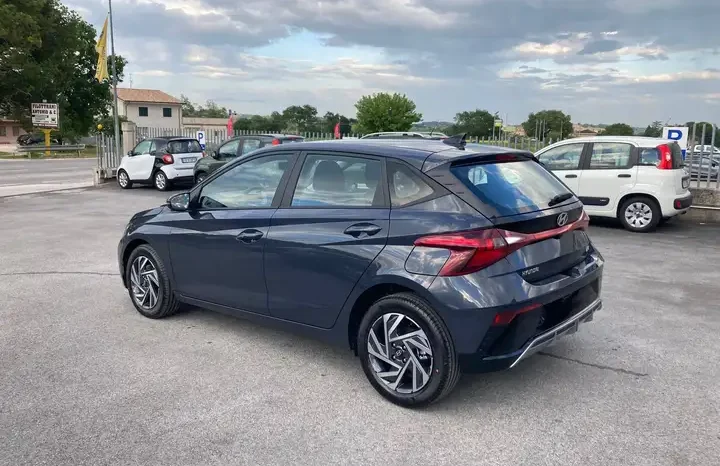 
								Hyundai i20 1.0 T-GDI Connectline 90 CV M/T full									