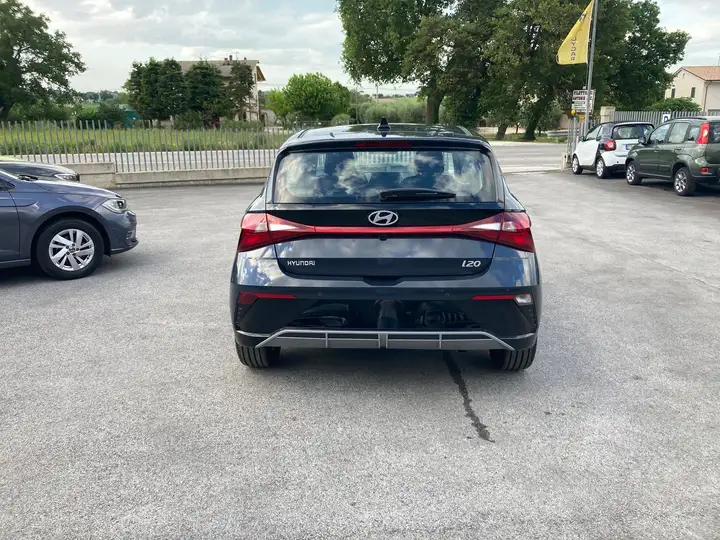 Hyundai i20 1.0 T-GDI Connectline 90 CV M/T