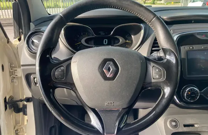 
								Renault Captur 1.5 dCi Wave S&S full									
