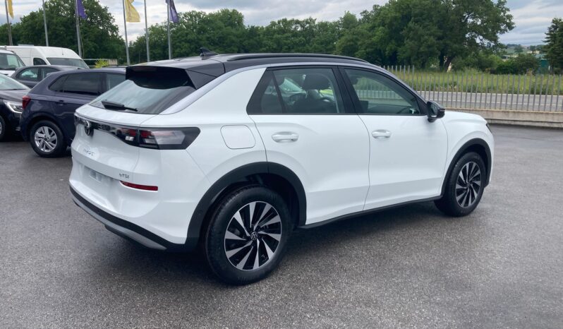 
								Volkswagen T-Roc 1.5 eTSI Life 115 CV DSG full									