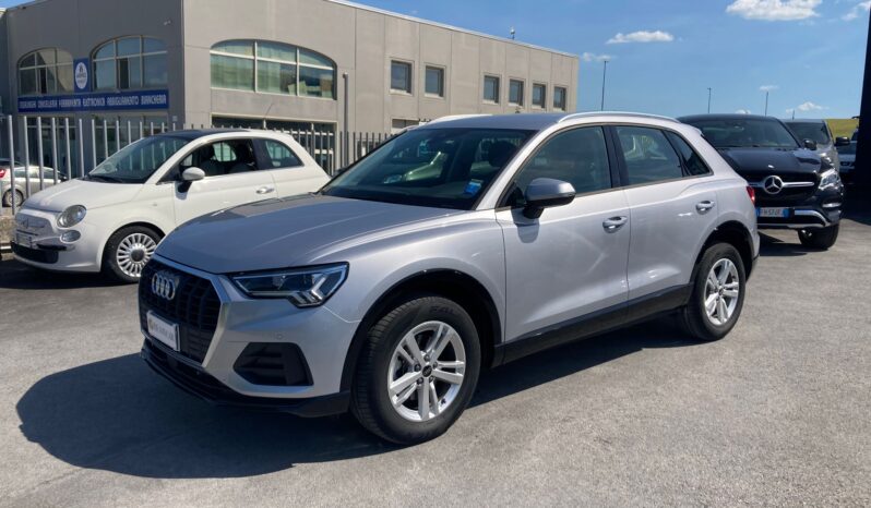 
								Audi Q3 2.0 TDI S tronic Business Advanced full									