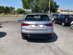 
										Audi Q3 2.0 TDI S tronic Business Advanced full									