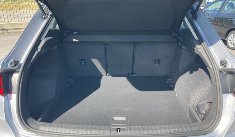 
								Audi Q3 2.0 TDI S tronic Business Advanced full									
