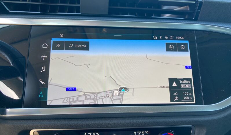 
								Audi Q3 2.0 TDI S tronic Business Advanced full									