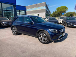 
										Mercedes-Benz GLC 220 d Sport 4MATIC Auto full									