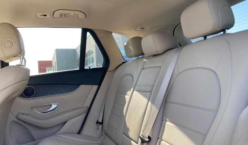
								Mercedes-Benz GLC 220 d Sport 4MATIC Auto full									