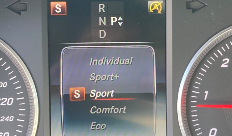 
								Mercedes-Benz GLC 220 d Sport 4MATIC Auto full									