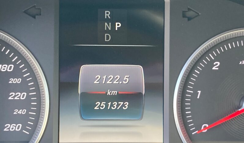 
								Mercedes-Benz GLC 220 d Sport 4MATIC Auto full									