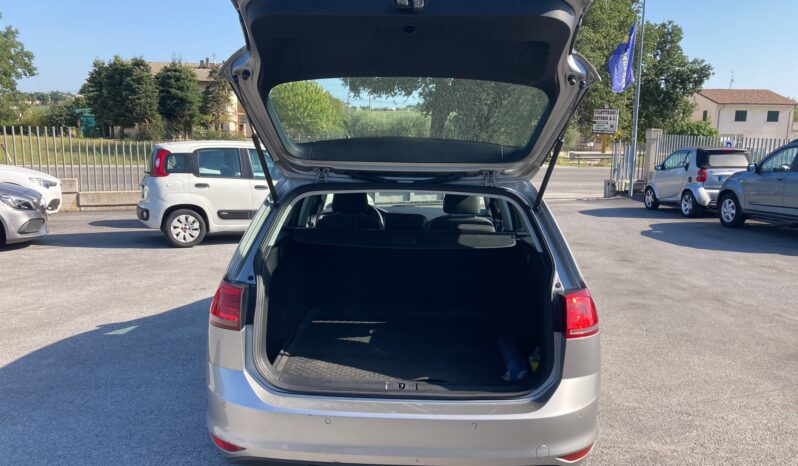 
								Volkswagen Golf Variant 1.4 TGI Comfortline Business full									