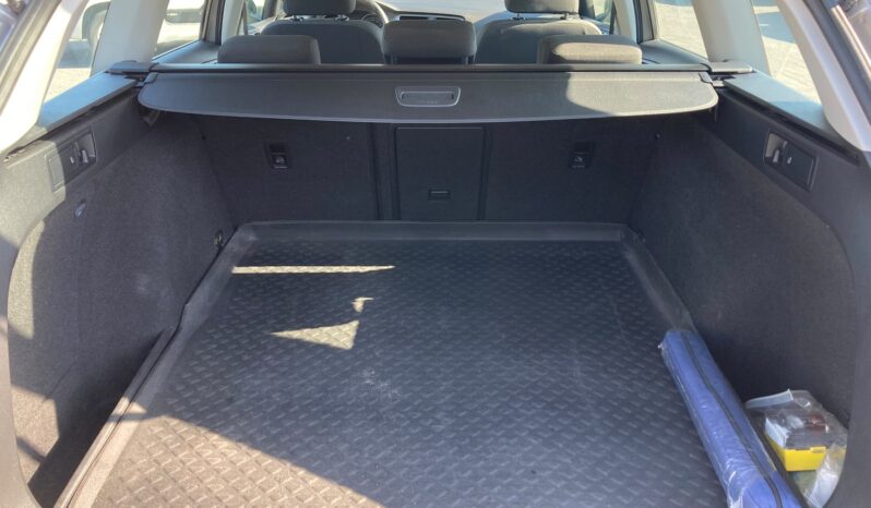 
								Volkswagen Golf Variant 1.4 TGI Comfortline Business full									