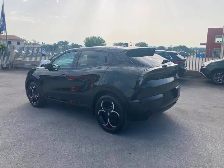 Alfa Romeo Junior 1.2 Ibrida Ti 145 CV eDCT6