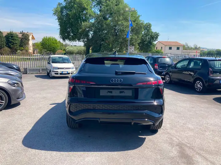 Audi Q3 Sportback 2.0 TDI S line edition 150 CV S tronic