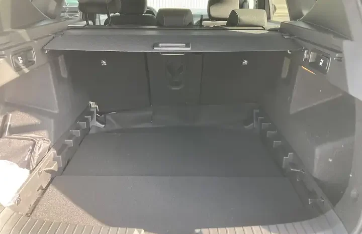 
								Dacia Bigster 1.2 Mild Hybrid-G 140 CV Journey full									