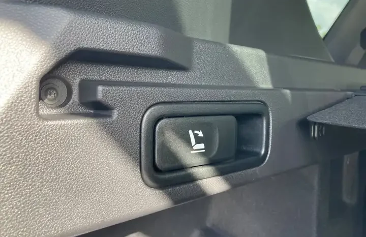 
								Dacia Bigster 1.2 Mild Hybrid-G 140 CV Journey full									