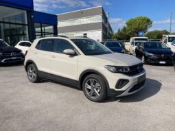 
										Volkswagen T-Cross 1.0 TSI 95 CV Edition Plus full									