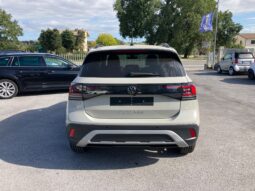 
										Volkswagen T-Cross 1.0 TSI 95 CV Edition Plus full									